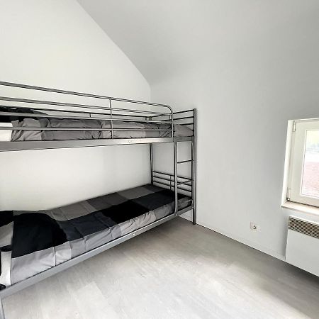Albert 20 Brussels-Charleroi-Airport Экстерьер фото